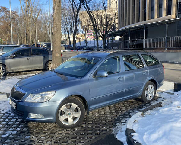 Серый Шкода Октавия, объемом двигателя 1.6 л и пробегом 170 тыс. км за 7000 $, фото 1 на Automoto.ua