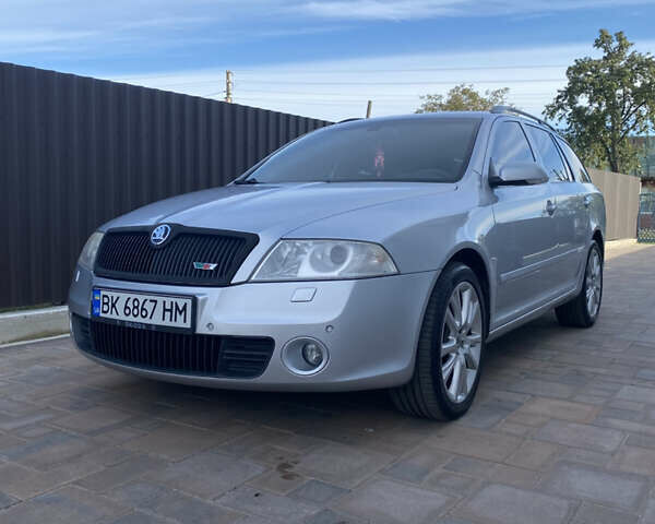 Серый Шкода Октавия, объемом двигателя 2.02 л и пробегом 318 тыс. км за 6200 $, фото 1 на Automoto.ua