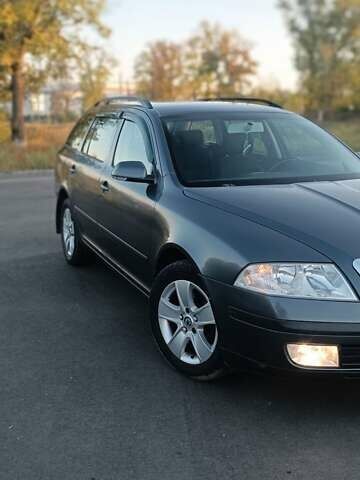 Сірий Шкода Октавія, об'ємом двигуна 1.6 л та пробігом 270 тис. км за 6400 $, фото 1 на Automoto.ua