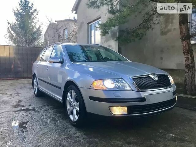 Сірий Шкода Октавія, об'ємом двигуна 1.8 л та пробігом 202 тис. км за 7008 $, фото 1 на Automoto.ua