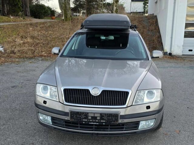 Серый Шкода Октавия, объемом двигателя 0 л и пробегом 209 тыс. км за 4000 $, фото 1 на Automoto.ua