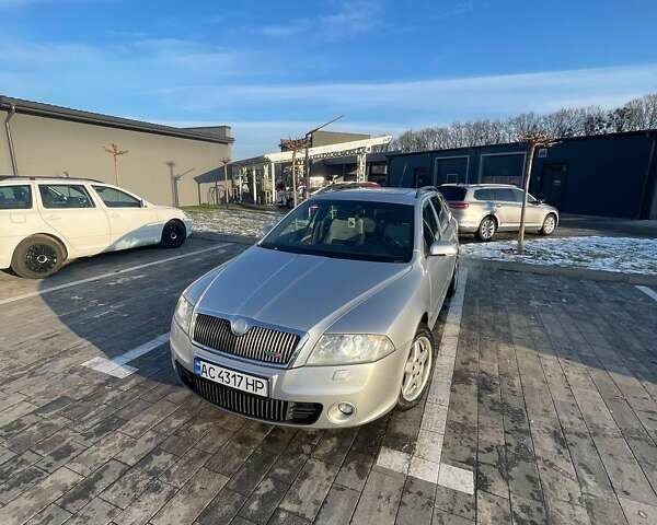 Серый Шкода Октавия, объемом двигателя 1.97 л и пробегом 302 тыс. км за 6300 $, фото 1 на Automoto.ua