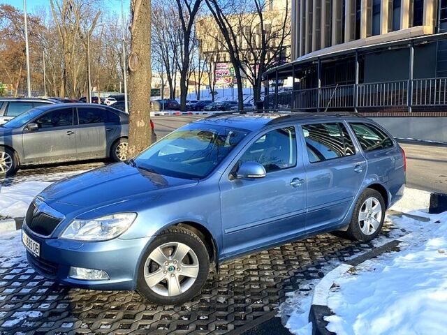 Серый Шкода Октавия, объемом двигателя 1.6 л и пробегом 170 тыс. км за 7000 $, фото 1 на Automoto.ua