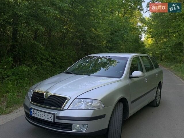 Серый Шкода Октавия, объемом двигателя 1.6 л и пробегом 280 тыс. км за 4600 $, фото 1 на Automoto.ua