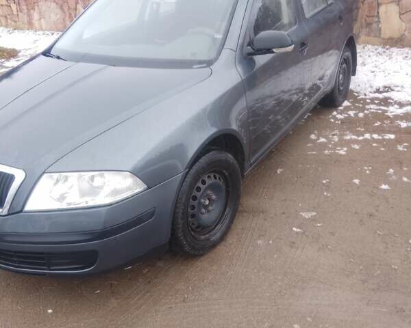 Сірий Шкода Октавія, об'ємом двигуна 1.6 л та пробігом 277 тис. км за 5800 $, фото 1 на Automoto.ua