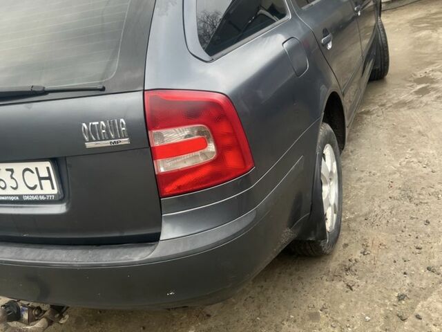 Сірий Шкода Октавія, об'ємом двигуна 1.6 л та пробігом 400 тис. км за 5200 $, фото 1 на Automoto.ua