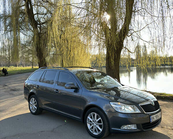 Сірий Шкода Октавія, об'ємом двигуна 1.8 л та пробігом 238 тис. км за 7300 $, фото 1 на Automoto.ua