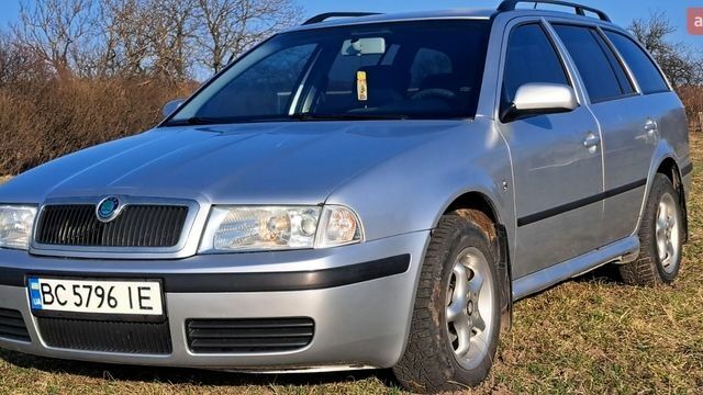Серый Шкода Октавия, объемом двигателя 1.6 л и пробегом 288 тыс. км за 5500 $, фото 1 на Automoto.ua