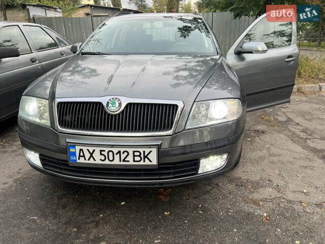 Серый Шкода Октавия, объемом двигателя 1.9 л и пробегом 382 тыс. км за 5400 $, фото 1 на Automoto.ua
