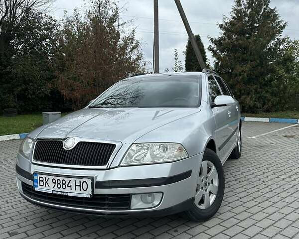 Сірий Шкода Октавія, об'ємом двигуна 1.97 л та пробігом 239 тис. км за 7000 $, фото 1 на Automoto.ua