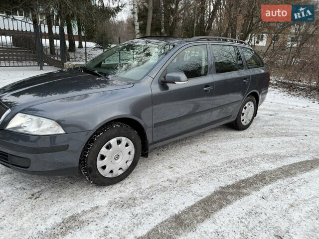 Серый Шкода Октавия, объемом двигателя 1.6 л и пробегом 273 тыс. км за 6250 $, фото 1 на Automoto.ua