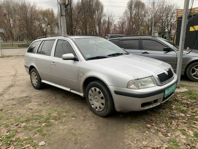 Серый Шкода Октавия, объемом двигателя 1.9 л и пробегом 370 тыс. км за 1100 $, фото 1 на Automoto.ua