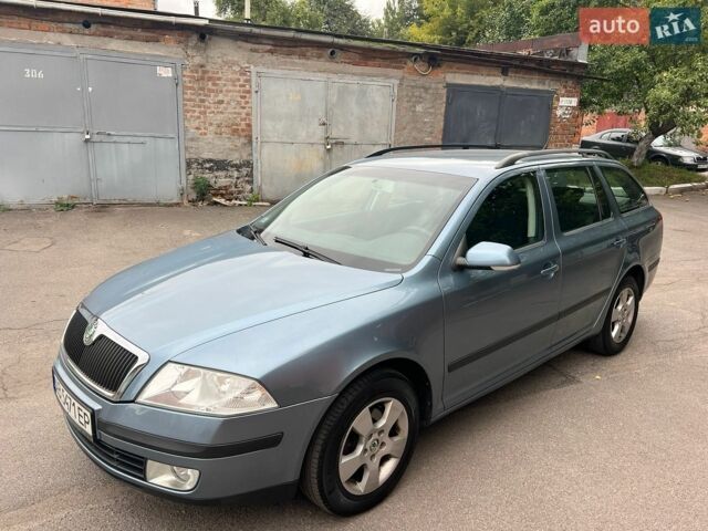 Серый Шкода Октавия, объемом двигателя 1.6 л и пробегом 207 тыс. км за 6950 $, фото 1 на Automoto.ua