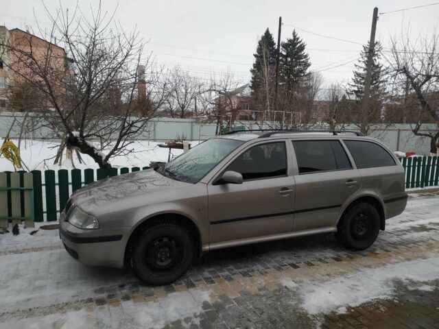 Серый Шкода Октавия, объемом двигателя 1.6 л и пробегом 170 тыс. км за 6576 $, фото 1 на Automoto.ua