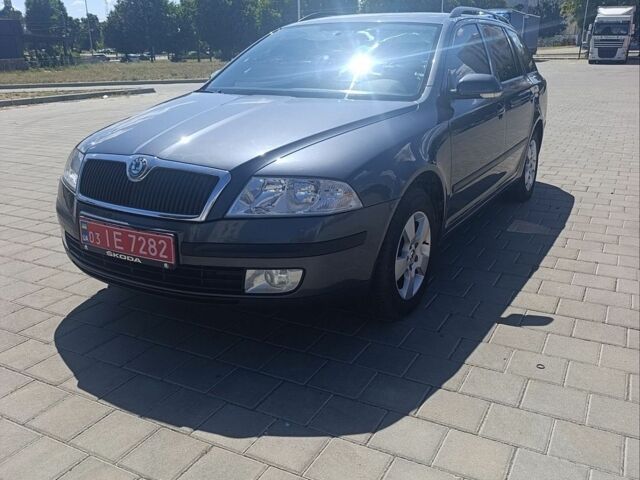 Серый Шкода Октавия, объемом двигателя 1.6 л и пробегом 215 тыс. км за 6400 $, фото 1 на Automoto.ua
