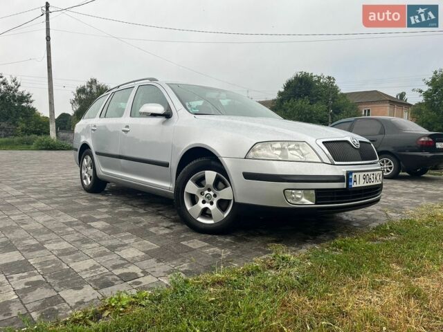 Сірий Шкода Октавія, об'ємом двигуна 1.8 л та пробігом 225 тис. км за 5700 $, фото 1 на Automoto.ua