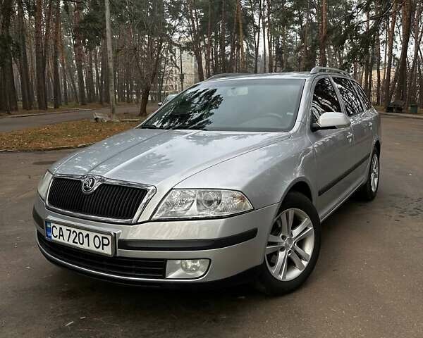 Серый Шкода Октавия, объемом двигателя 1.9 л и пробегом 315 тыс. км за 6300 $, фото 1 на Automoto.ua