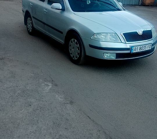 Серый Шкода Октавия, объемом двигателя 1.6 л и пробегом 520 тыс. км за 4500 $, фото 1 на Automoto.ua