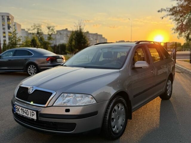 Сірий Шкода Октавія, об'ємом двигуна 1.6 л та пробігом 205 тис. км за 4850 $, фото 1 на Automoto.ua