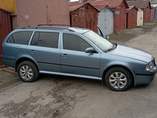 Сірий Шкода Октавія, об'ємом двигуна 1.6 л та пробігом 201 тис. км за 6500 $, фото 1 на Automoto.ua