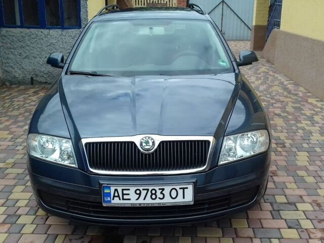 Серый Шкода Октавия, объемом двигателя 1.6 л и пробегом 178 тыс. км за 6000 $, фото 1 на Automoto.ua
