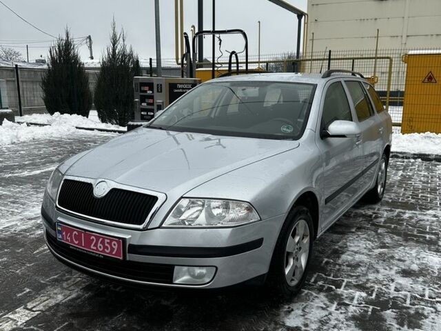 Серый Шкода Октавия, объемом двигателя 1.6 л и пробегом 181 тыс. км за 6900 $, фото 1 на Automoto.ua