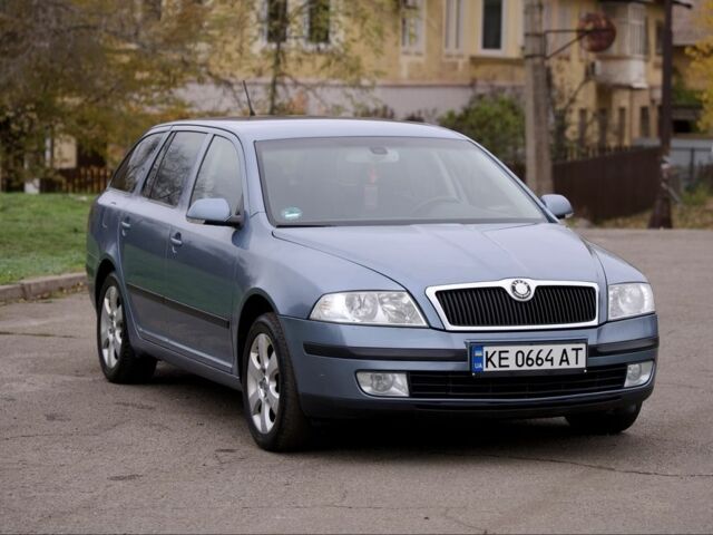 Серый Шкода Октавия, объемом двигателя 1.8 л и пробегом 261 тыс. км за 5450 $, фото 1 на Automoto.ua