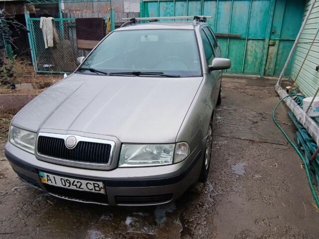 Сірий Шкода Октавія, об'ємом двигуна 0 л та пробігом 299 тис. км за 5000 $, фото 1 на Automoto.ua