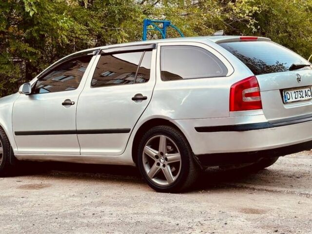 Сірий Шкода Октавія, об'ємом двигуна 1.6 л та пробігом 367 тис. км за 5200 $, фото 1 на Automoto.ua