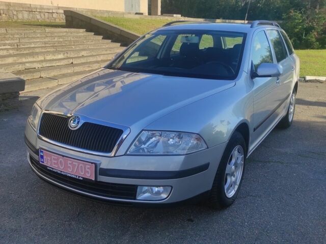 Сірий Шкода Октавія, об'ємом двигуна 1.6 л та пробігом 249 тис. км за 6799 $, фото 1 на Automoto.ua