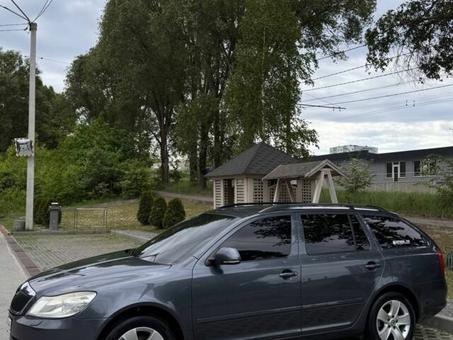 Серый Шкода Октавия, объемом двигателя 1.8 л и пробегом 267 тыс. км за 7800 $, фото 1 на Automoto.ua