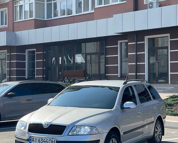 Сірий Шкода Октавія, об'ємом двигуна 1.6 л та пробігом 290 тис. км за 4900 $, фото 1 на Automoto.ua
