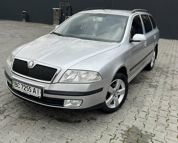 Сірий Шкода Октавія, об'ємом двигуна 1.6 л та пробігом 240 тис. км за 5850 $, фото 1 на Automoto.ua