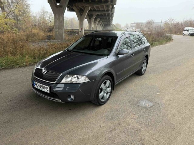 Серый Шкода Октавия, объемом двигателя 2 л и пробегом 300 тыс. км за 6000 $, фото 1 на Automoto.ua