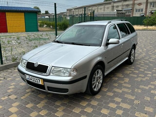 Сірий Шкода Октавія, об'ємом двигуна 1.6 л та пробігом 167 тис. км за 6750 $, фото 1 на Automoto.ua