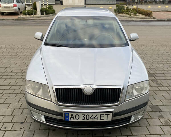 Сірий Шкода Октавія, об'ємом двигуна 1.8 л та пробігом 217 тис. км за 4500 $, фото 1 на Automoto.ua