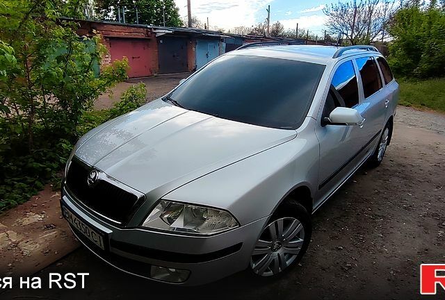 Серый Шкода Октавия, объемом двигателя 2 л и пробегом 235 тыс. км за 7000 $, фото 1 на Automoto.ua