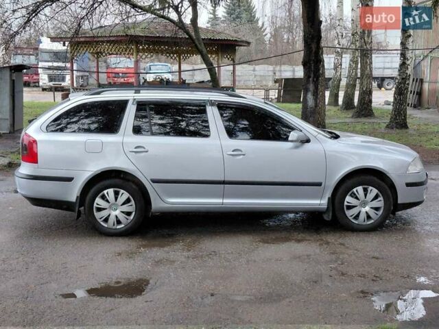 Серый Шкода Октавия, объемом двигателя 1.6 л и пробегом 280 тыс. км за 6200 $, фото 1 на Automoto.ua