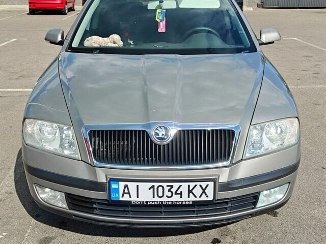 Сірий Шкода Октавія, об'ємом двигуна 1.6 л та пробігом 265 тис. км за 5500 $, фото 1 на Automoto.ua