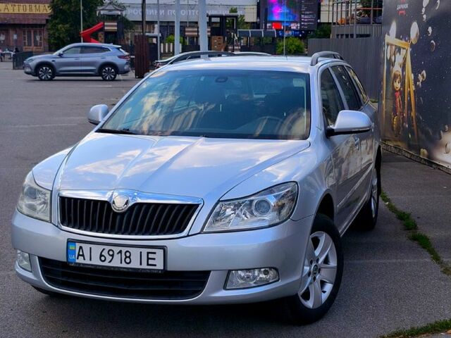 Сірий Шкода Октавія, об'ємом двигуна 1.8 л та пробігом 293 тис. км за 7000 $, фото 1 на Automoto.ua