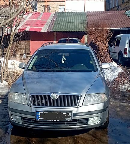 Серый Шкода Октавия, объемом двигателя 1.8 л и пробегом 219 тыс. км за 6600 $, фото 1 на Automoto.ua
