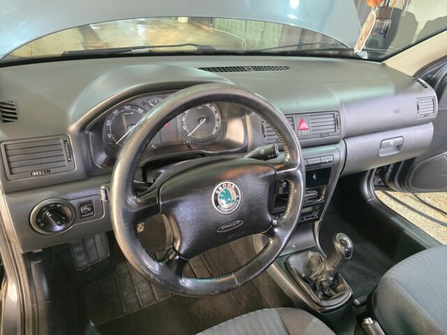 Серый Шкода Октавия, объемом двигателя 1.8 л и пробегом 260 тыс. км за 6318 $, фото 1 на Automoto.ua