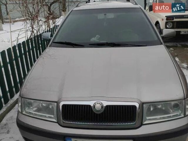 Серый Шкода Октавия, объемом двигателя 1.6 л и пробегом 171 тыс. км за 6000 $, фото 1 на Automoto.ua
