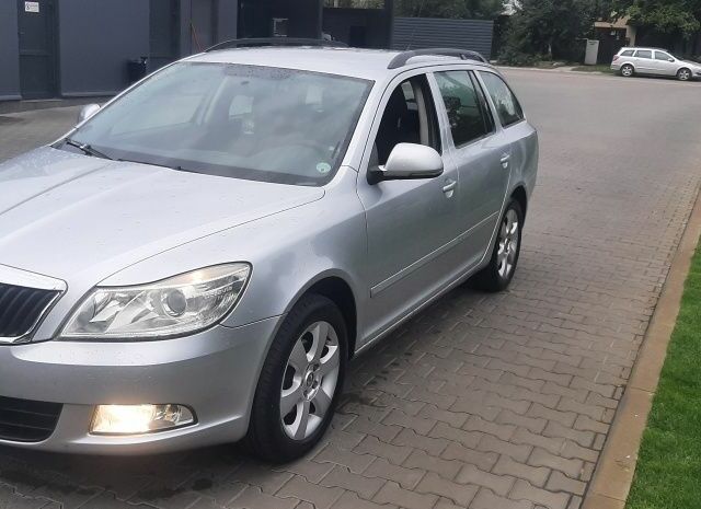 Сірий Шкода Октавія, об'ємом двигуна 1.6 л та пробігом 224 тис. км за 7720 $, фото 1 на Automoto.ua