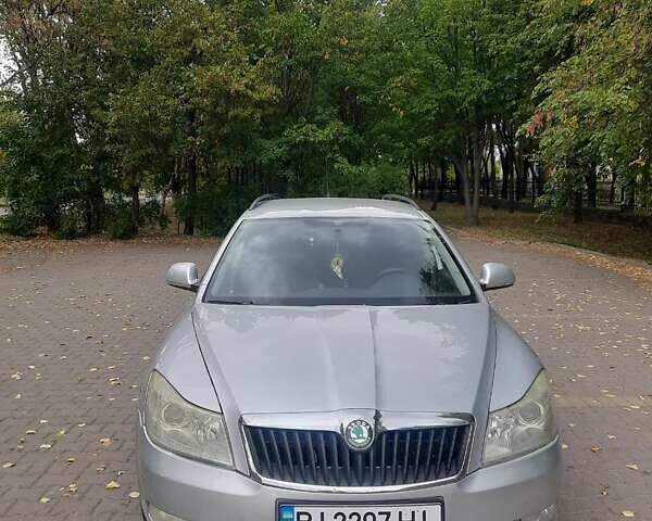Серый Шкода Октавия, объемом двигателя 1.6 л и пробегом 218 тыс. км за 7400 $, фото 1 на Automoto.ua