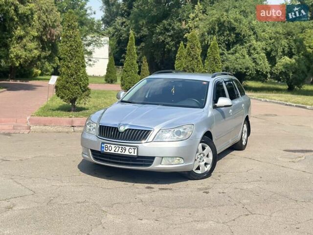 Сірий Шкода Октавія, об'ємом двигуна 1.6 л та пробігом 245 тис. км за 5999 $, фото 1 на Automoto.ua