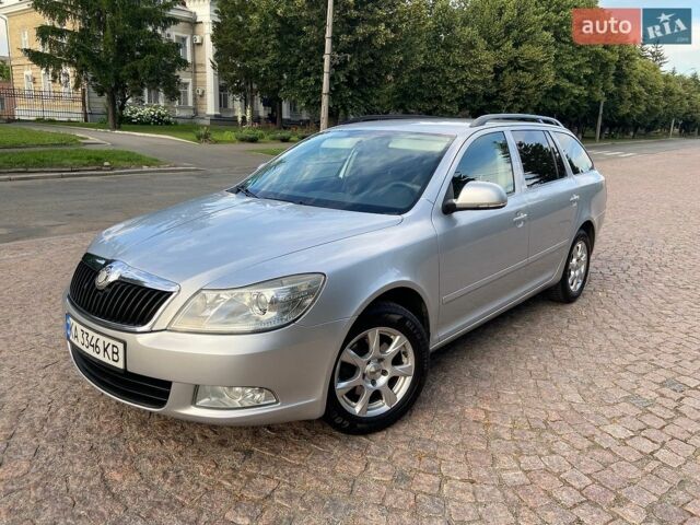 Серый Шкода Октавия, объемом двигателя 1.6 л и пробегом 210 тыс. км за 7350 $, фото 1 на Automoto.ua
