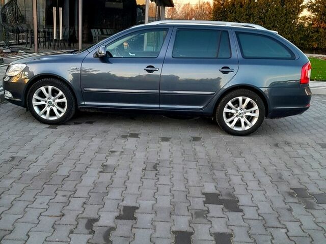 Серый Шкода Октавия, объемом двигателя 1.8 л и пробегом 18000 тыс. км за 10300 $, фото 1 на Automoto.ua