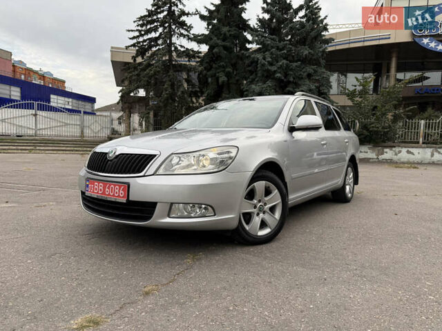 Серый Шкода Октавия, объемом двигателя 1.8 л и пробегом 173 тыс. км за 8200 $, фото 1 на Automoto.ua