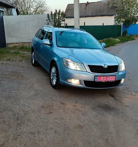 Серый Шкода Октавия, объемом двигателя 1.8 л и пробегом 194 тыс. км за 8800 $, фото 1 на Automoto.ua